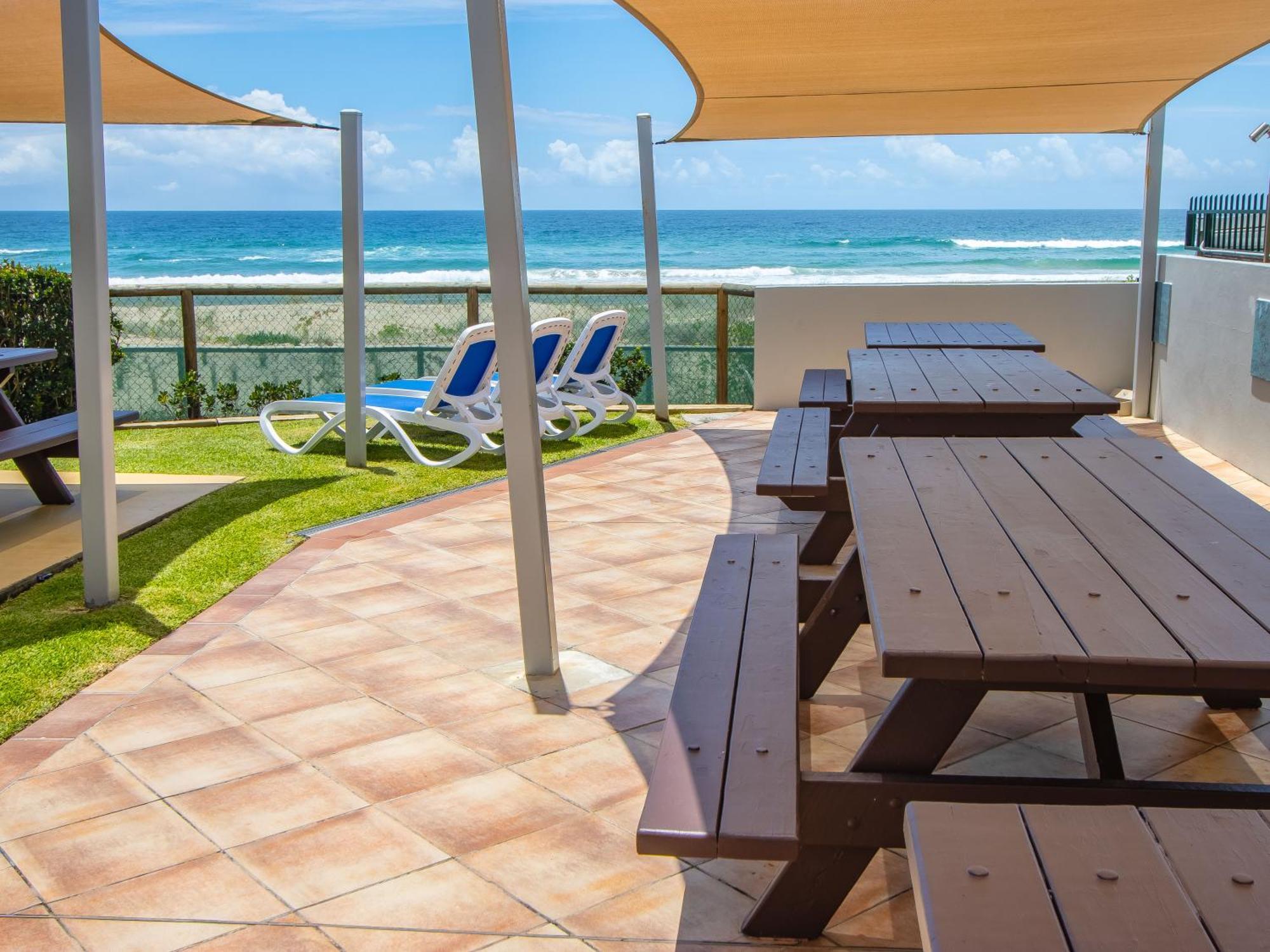 Breakers North Absolute Beachfront Apartments - Official Gold Coast Extérieur photo